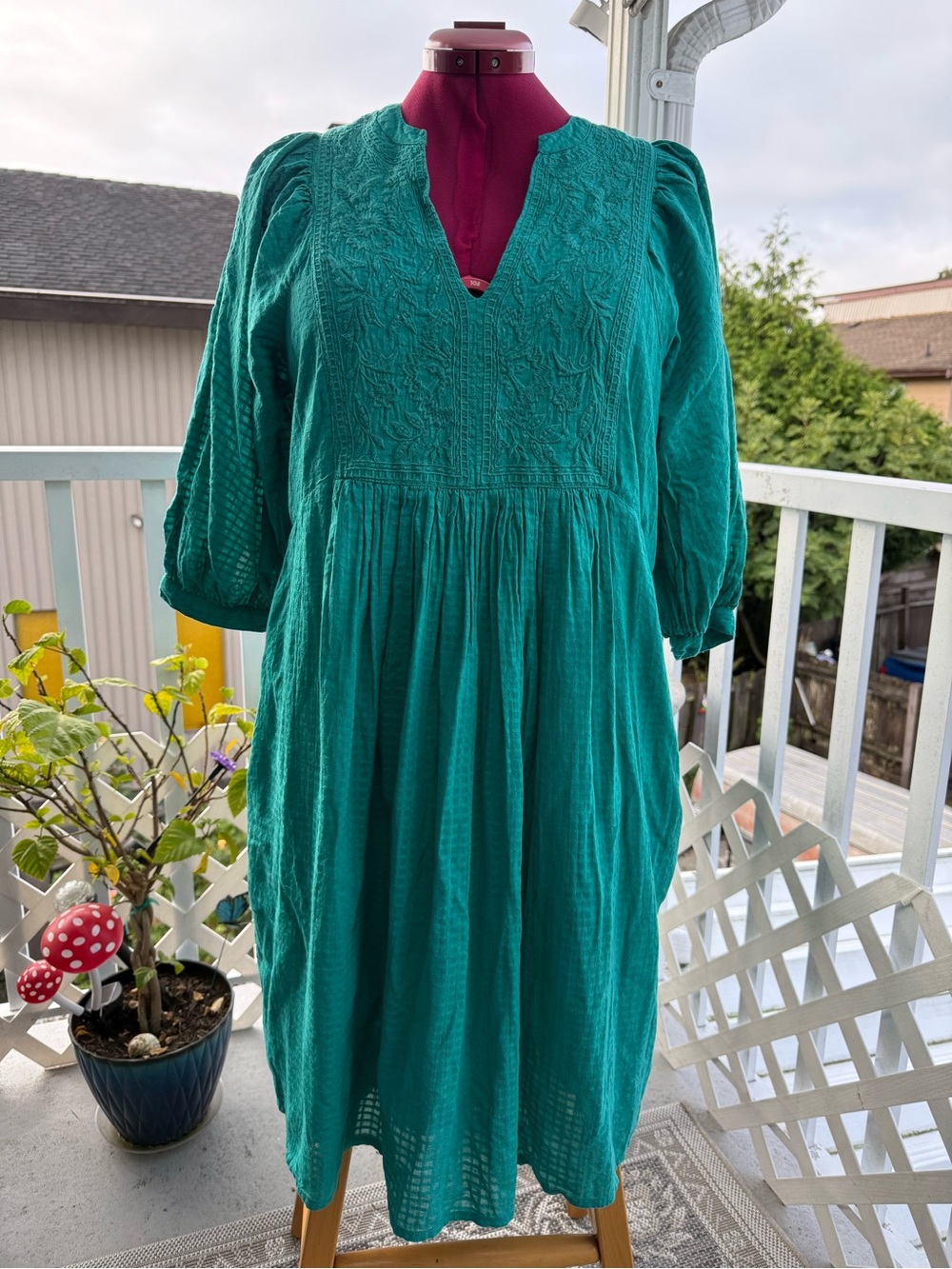 Sundance Embroidered Crinkle Cotton Peasant Dress
